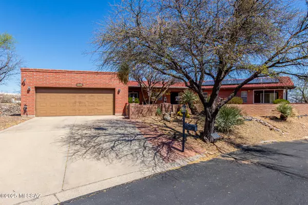 Green Valley, AZ 85622,3902 S Via Del Ruisenor