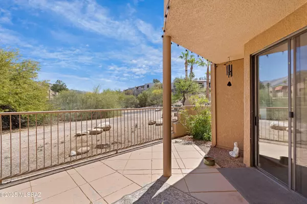 Tucson, AZ 85718,5675 N Camino Esplendora  ##2109