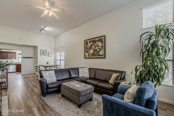 Tucson, AZ 85750,5855 N Kolb Road #8207