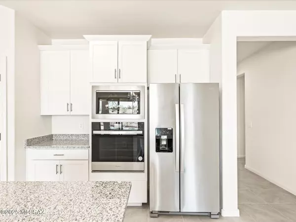 287 N Sunny Cove Place, Tucson, AZ 85748