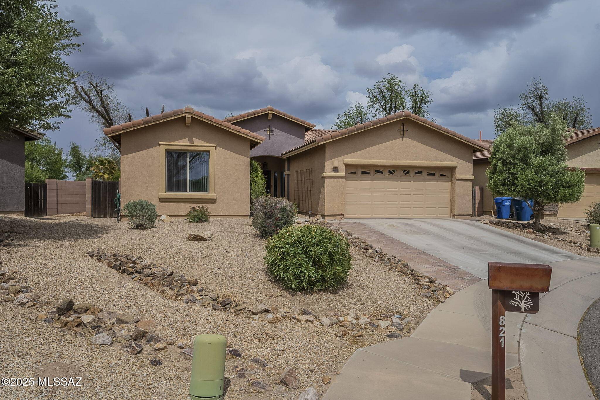Sahuarita, AZ 85629,825 E Gunsight Mountain Place