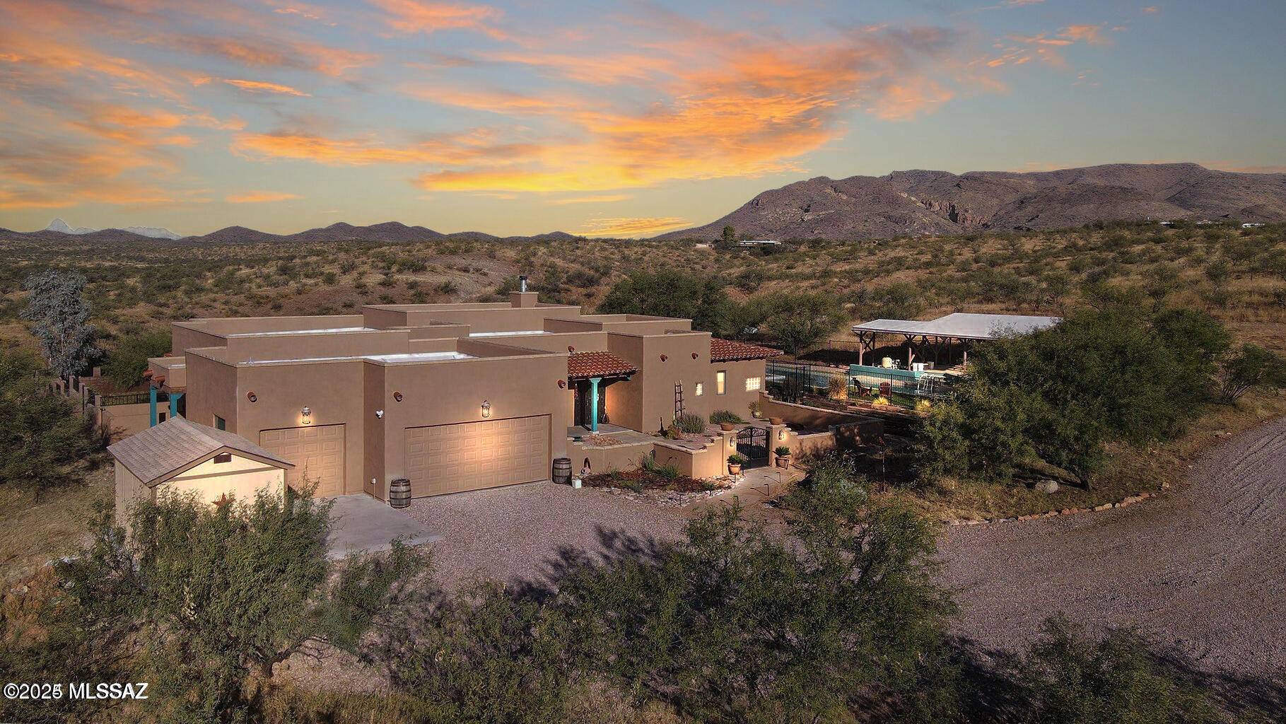 12800 W Arivaca Road, Amado, AZ 85645