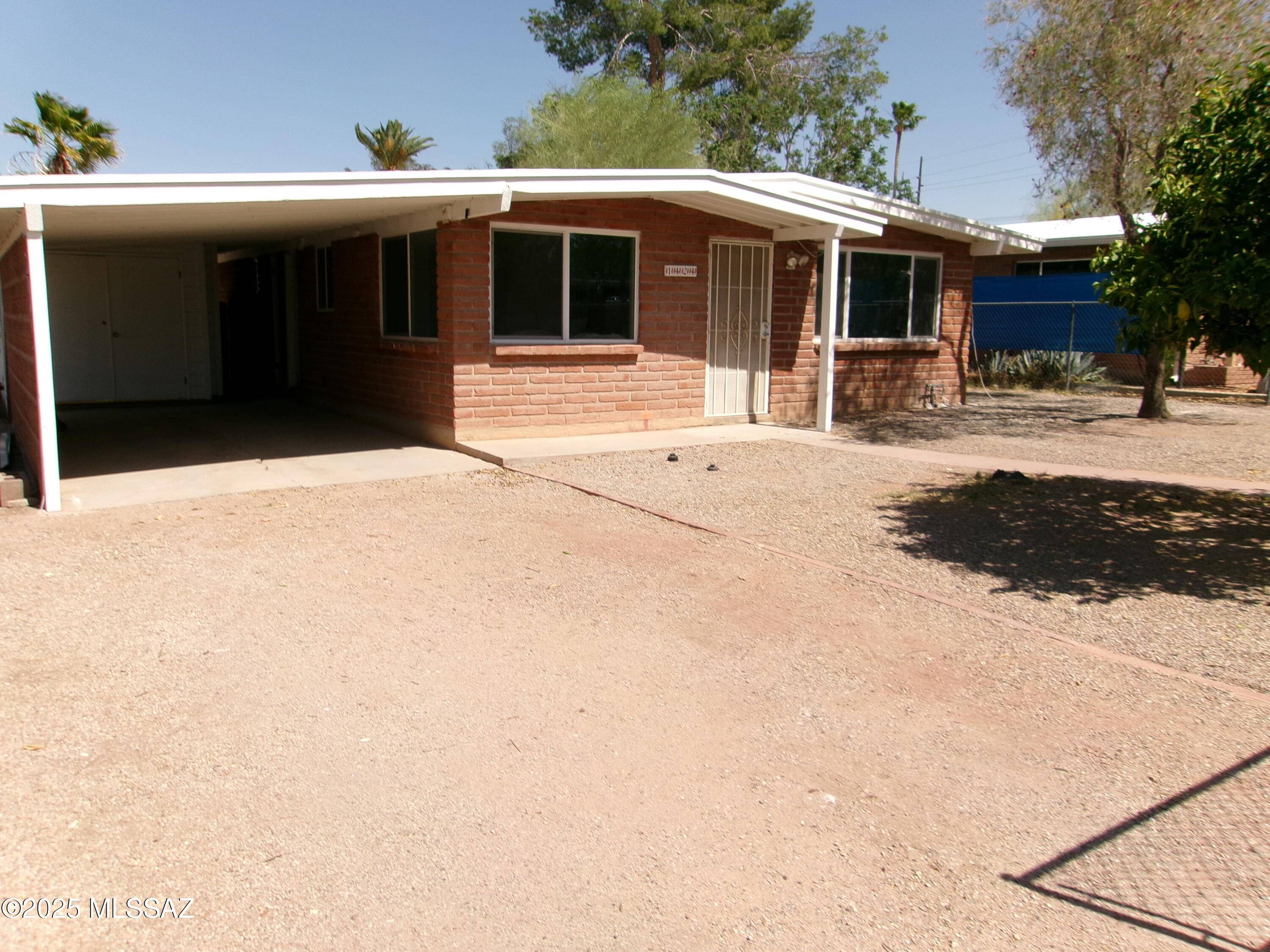 Tucson, AZ 85712,1424 N Bryant Avenue