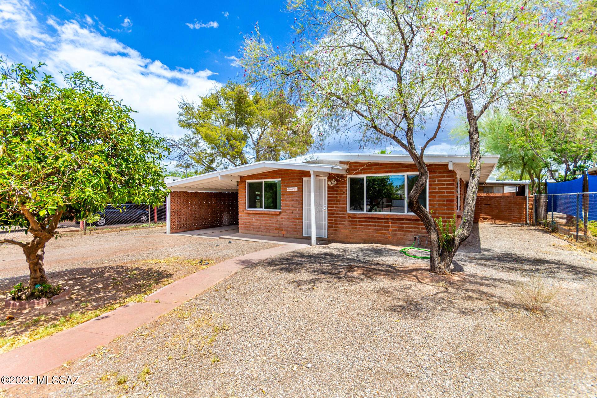 Tucson, AZ 85712,1424 N Bryant Avenue