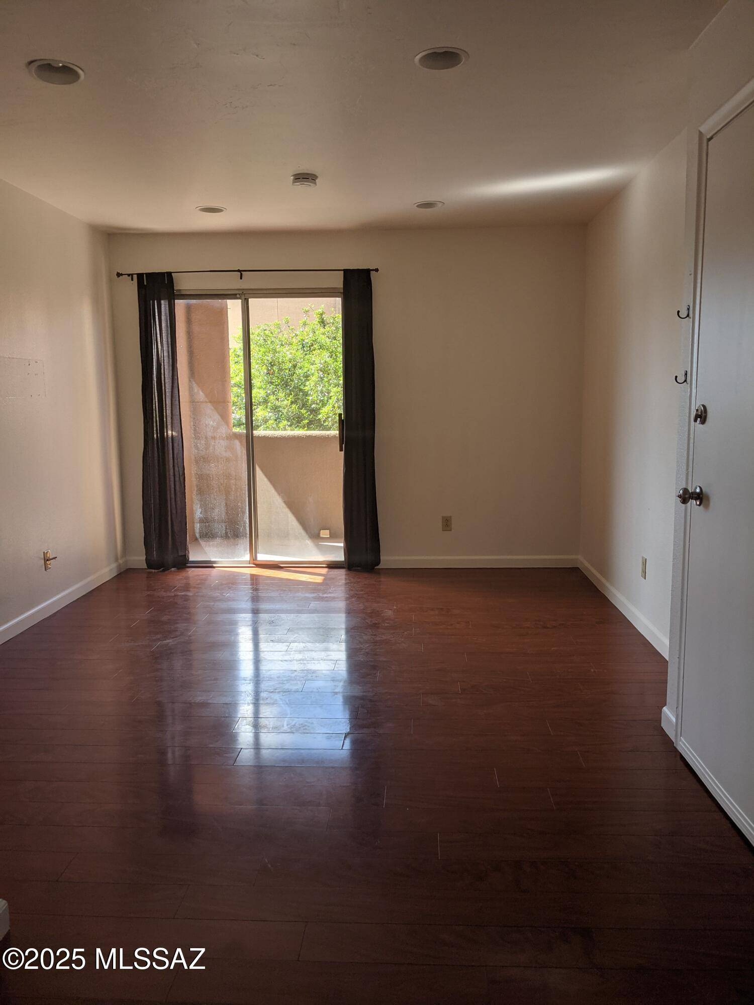 Tucson, AZ 85719,1810 E Blacklidge Drive #511