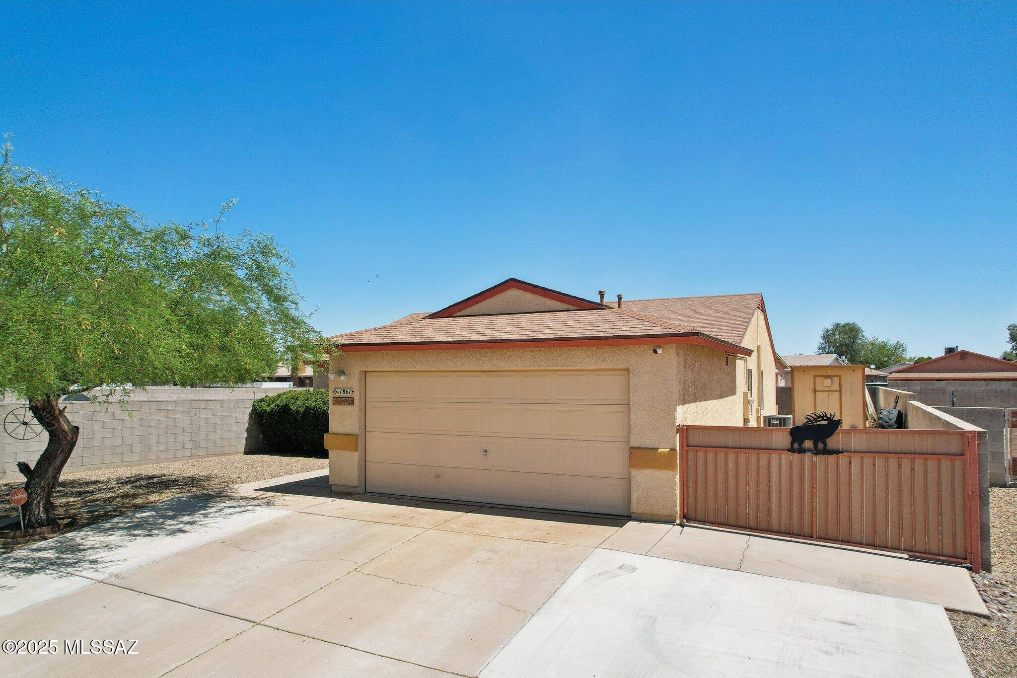 Tucson, AZ 85746,1861 W Sauvignon Drive