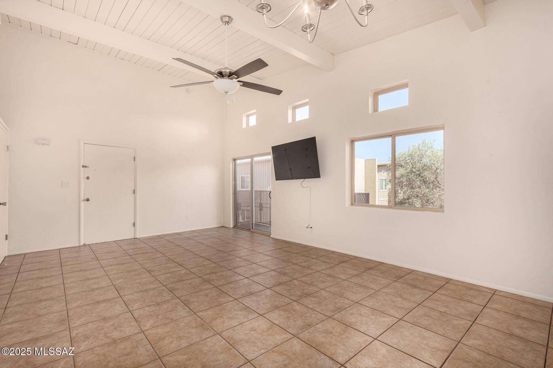 Tucson, AZ 85712,2525 N Alvernon Way #UNIT F8