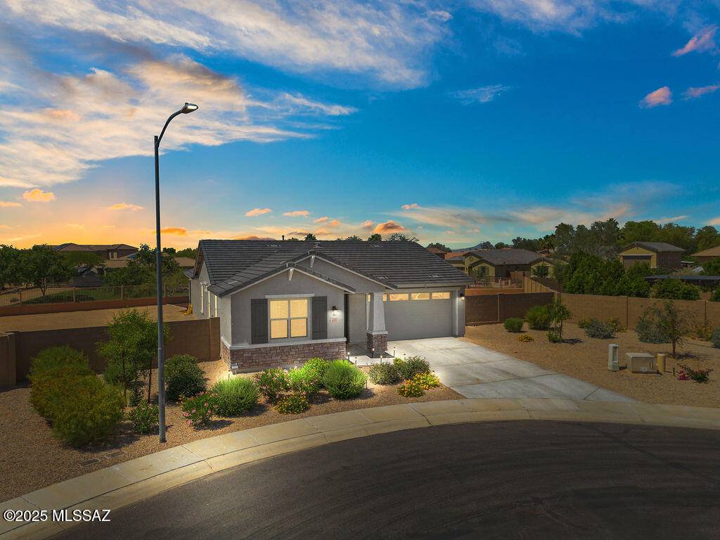 435 E Shellie Court, Casa Grande, AZ 85122