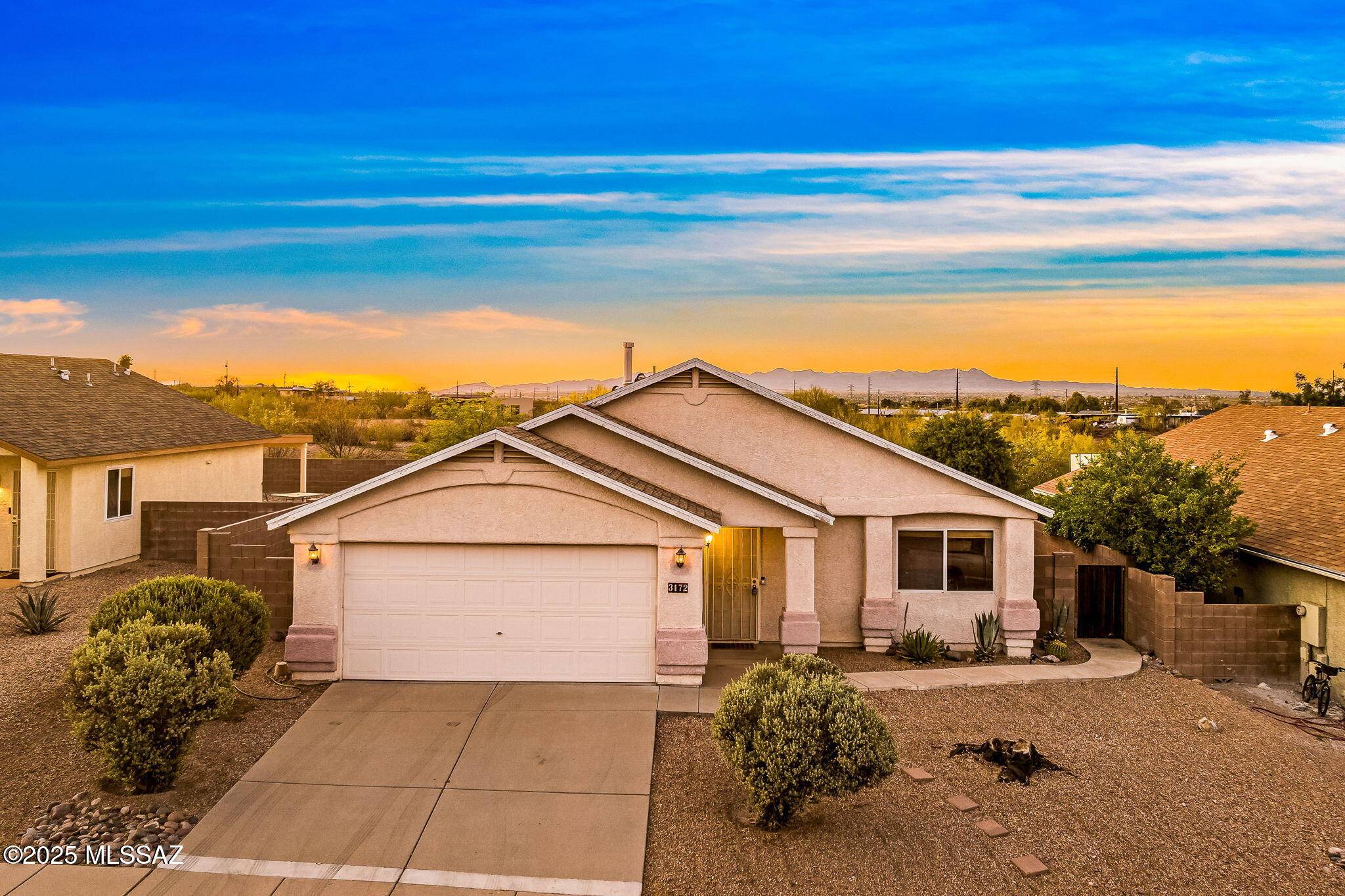 3172 W Via Campana De Oro, Tucson, AZ 85745