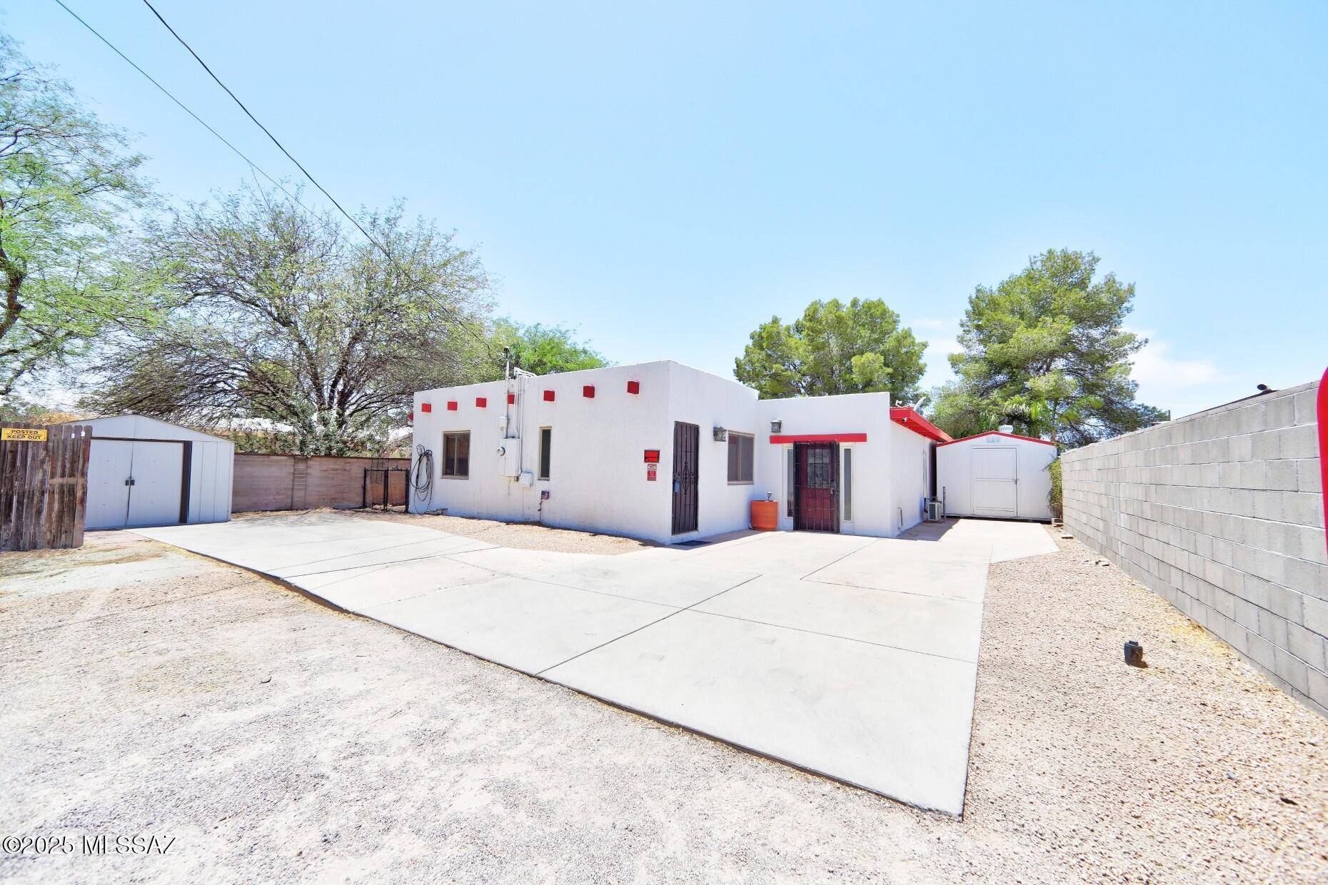Tucson, AZ 85712,1415 N Cloverland Avenue