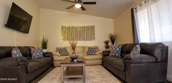 Tucson, AZ 85746,1732 W Pineriver Place