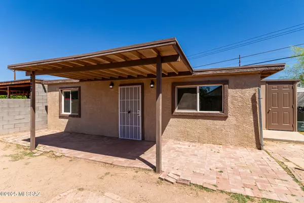 Tucson, AZ 85713,2429 E Cameron Vista