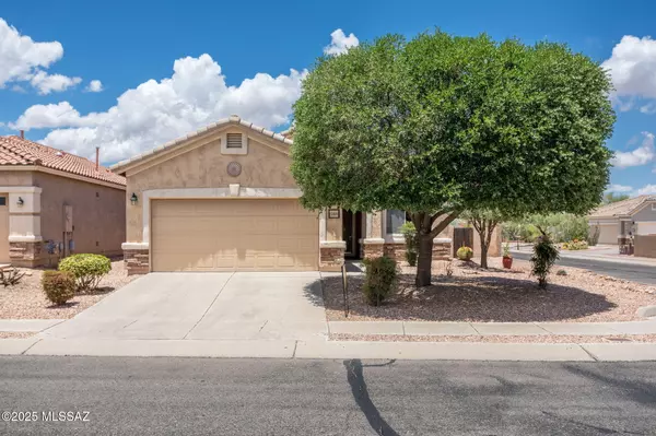 15808 S Via Cayetano, Sahuarita, AZ 85629