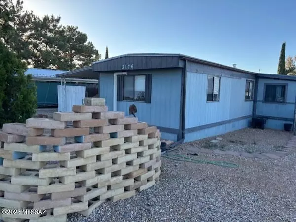 3176 W Robin Road, Benson, AZ 85602