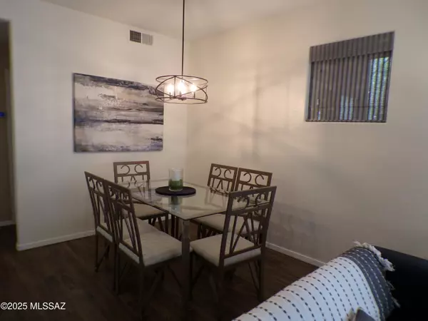 Tucson, AZ 85750,6655 N Canyon Crest Drive #19101