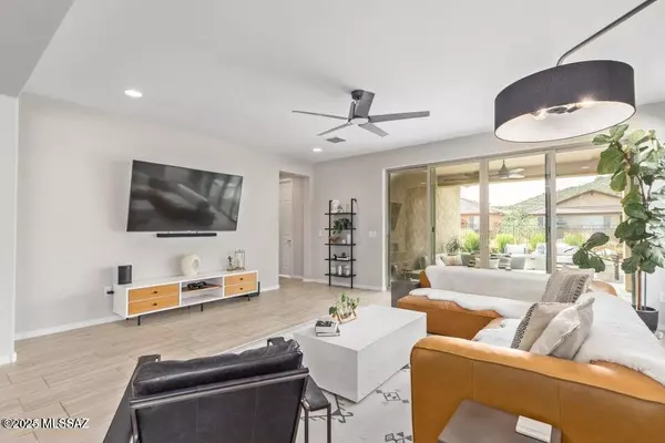 Tucson, AZ 85743,8461 N Van Cleeve Lane