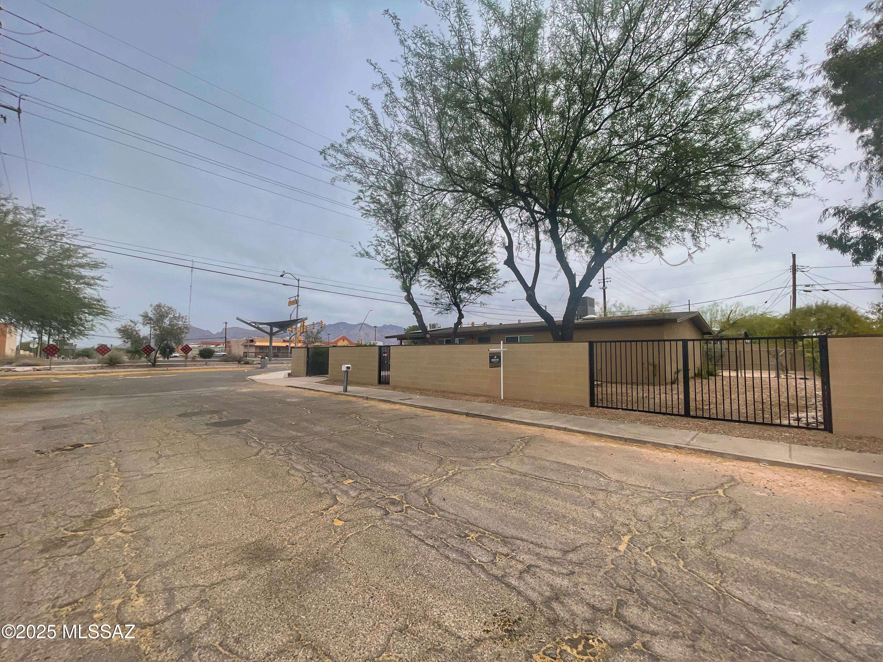 Tucson, AZ 85705,2330 N Los Altos Avenue