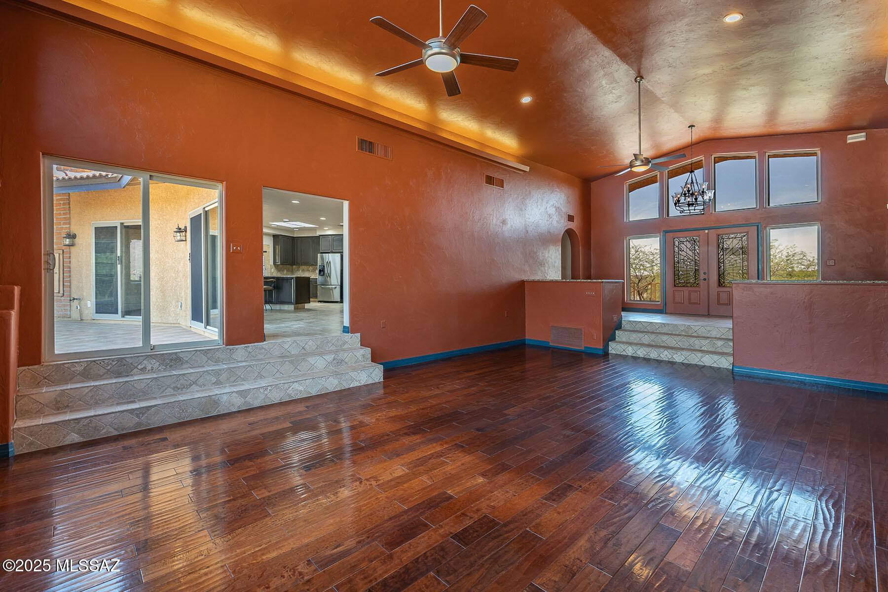 Oro Valley, AZ 85737,811 W Peak Vista Place