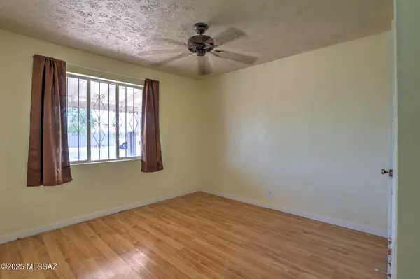 Tucson, AZ 85711,2512 S Jefferson Avenue