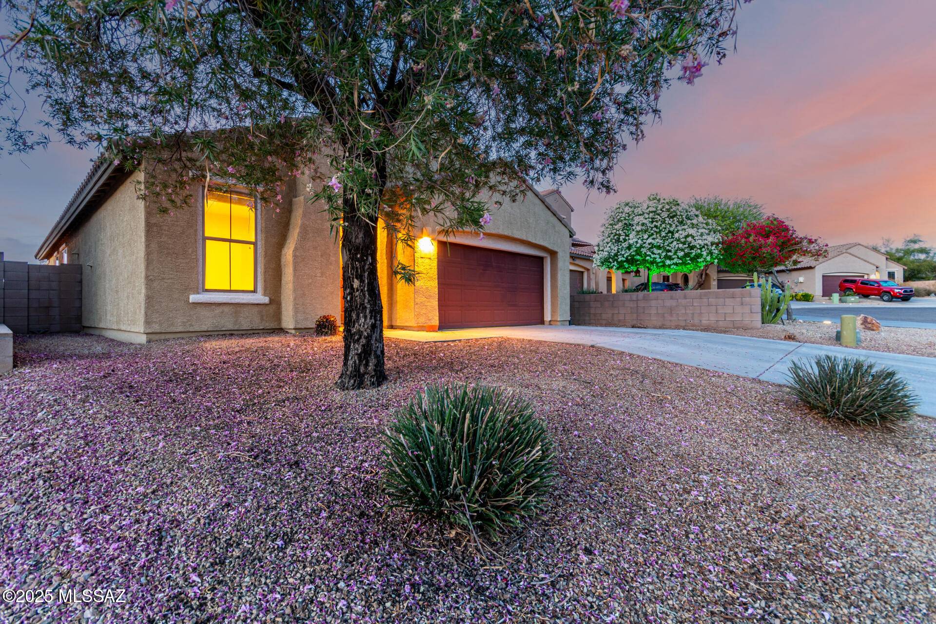 10377 S High Bluff Drive, Vail, AZ 85641