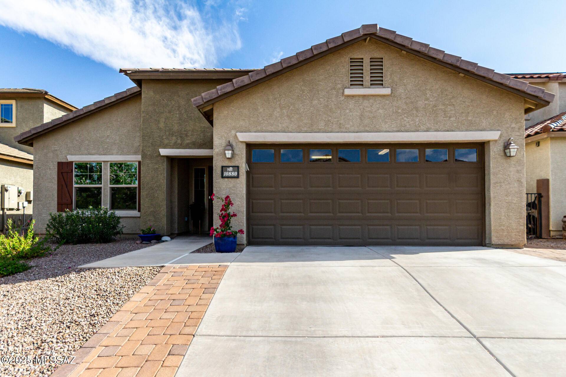 Tucson, AZ 85747,10880 E White Sage Drive