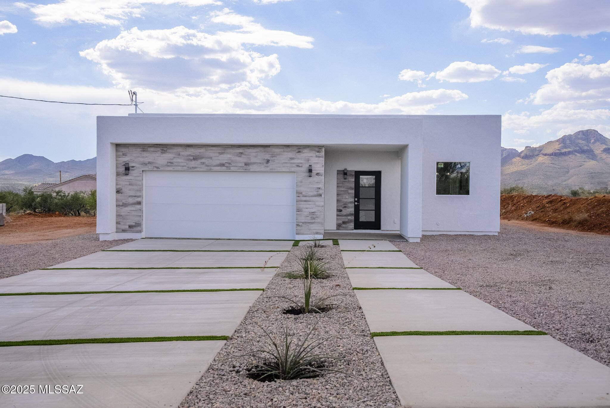 1030 Calle Coyote, Rio Rico, AZ 85648