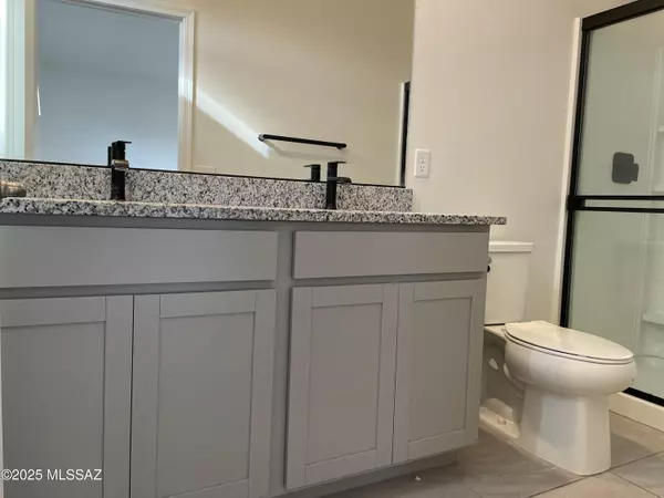 Tucson, AZ 85747,7966 S Golden Bell Drive
