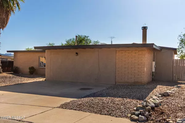 Tucson, AZ 85741,3004 W Gina Place