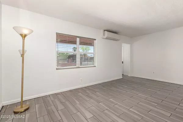 Tucson, AZ 85713,3241 E 30th Street