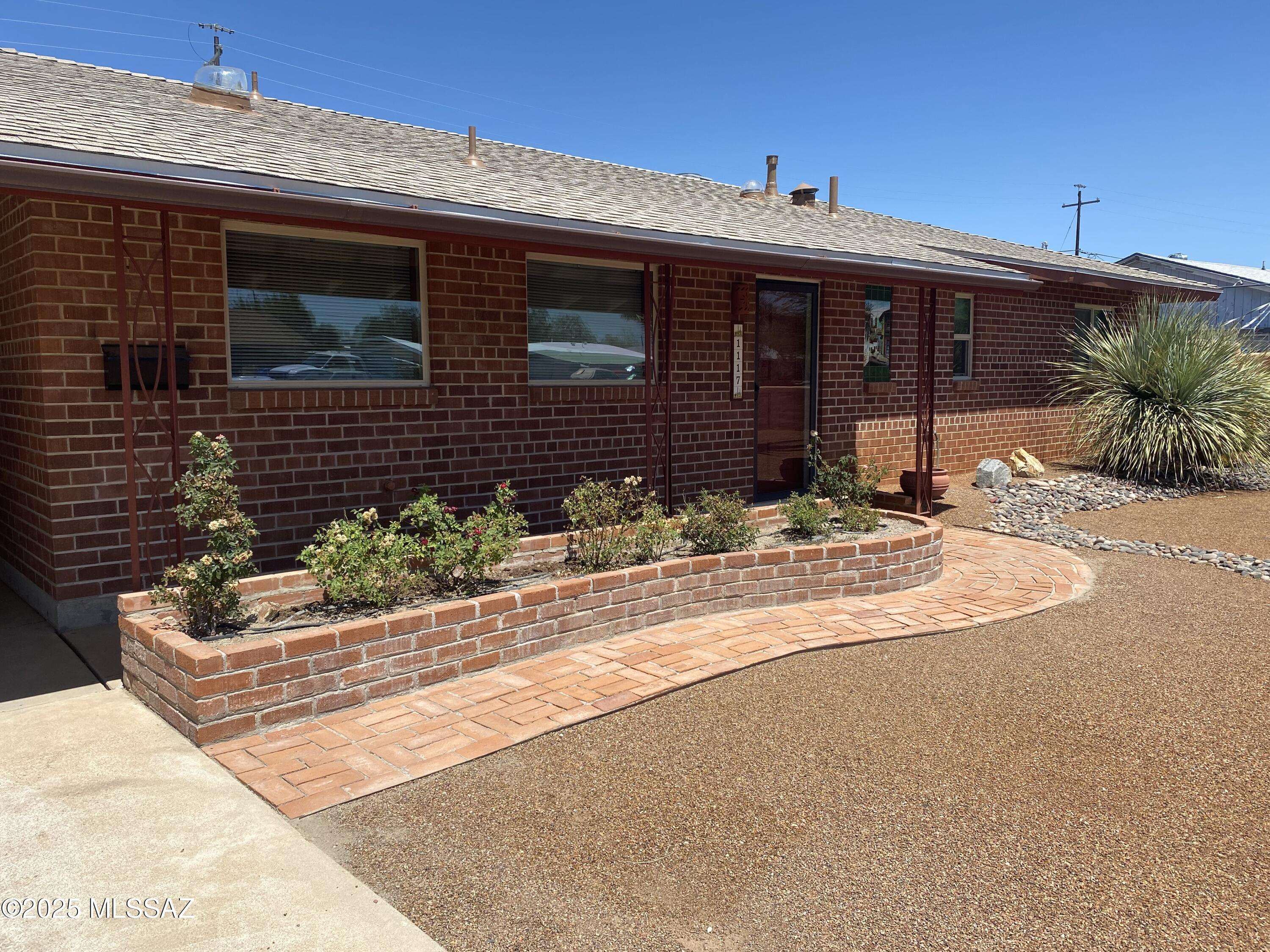 Tucson, AZ 85710,1117 S Carnegie Drive