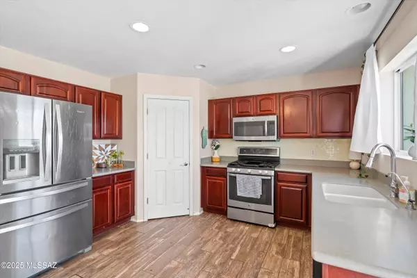 Sahuarita, AZ 85629,784 W Paseo Celestial