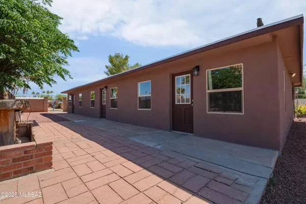 Tucson, AZ 85711,6161 E 21st Street