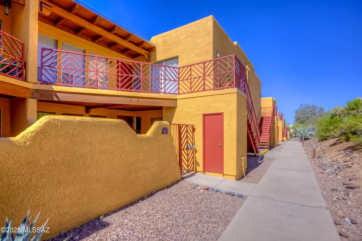 Tucson, AZ 85718,6255 N Camino Pimeria Alta  #APT 81