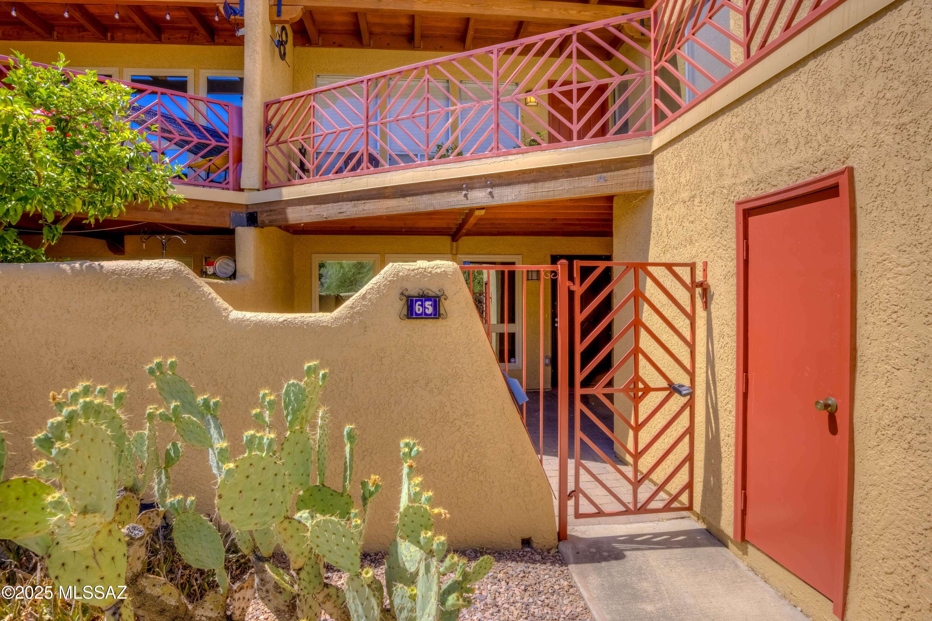 Tucson, AZ 85718,6255 N Camino Pimeria Alta  #APT 65