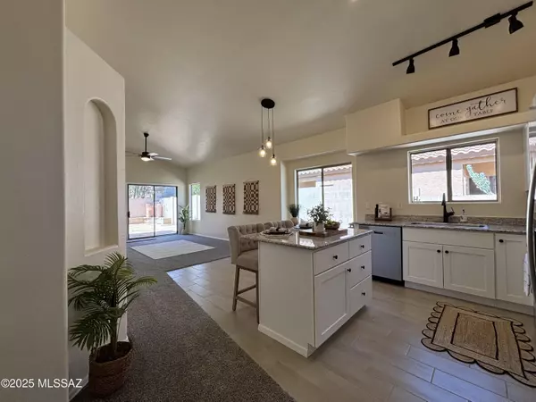 Tucson, AZ 85743,6159 W Sandburg Court