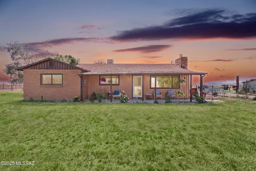 9601 S Robison Road, Willcox, AZ 85643