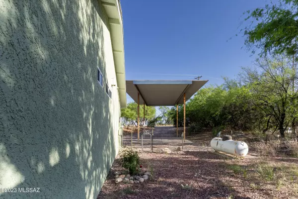 Rio Rico, AZ 85648,626 Nopal Court