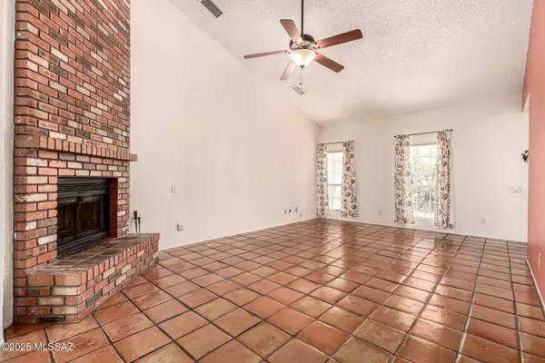 Tucson, AZ 85745,1921 N Atwood Avenue