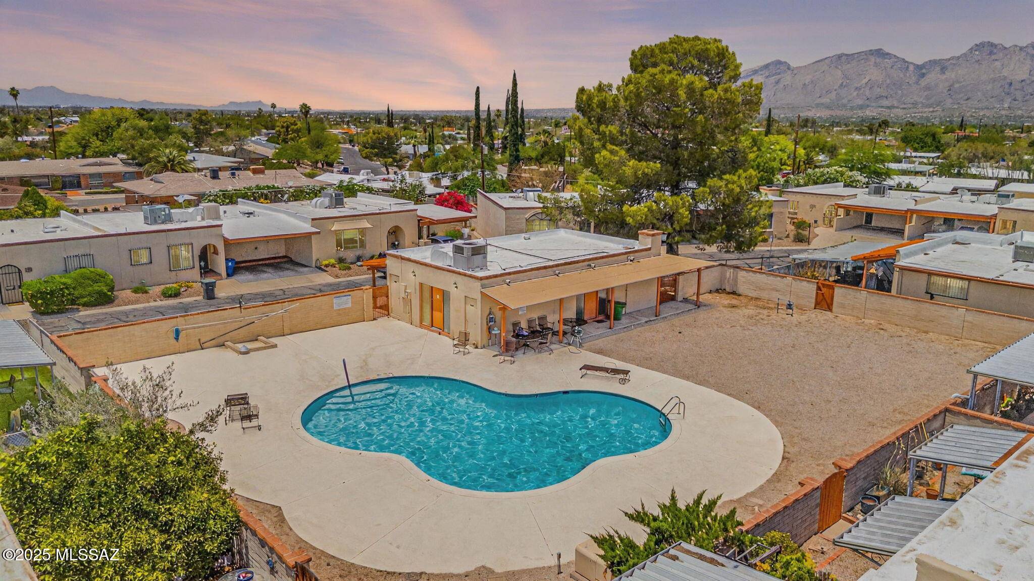 Tucson, AZ 85710,880 S Ciudad Circle