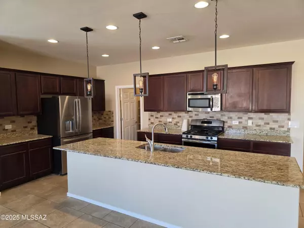Marana, AZ 85658,14347 N Ceramic Flute Avenue