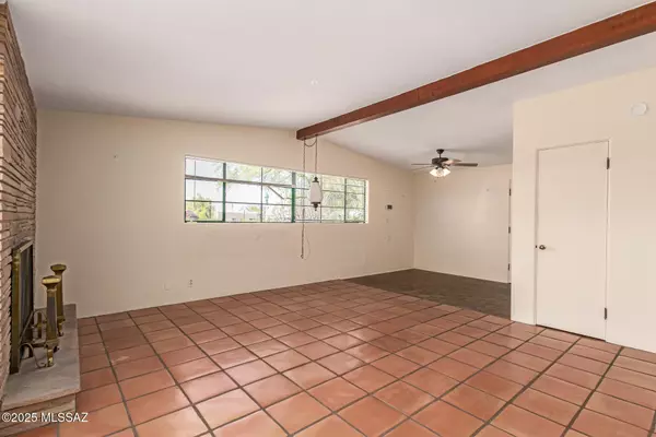 Tucson, AZ 85711,4737 E Cecelia Street