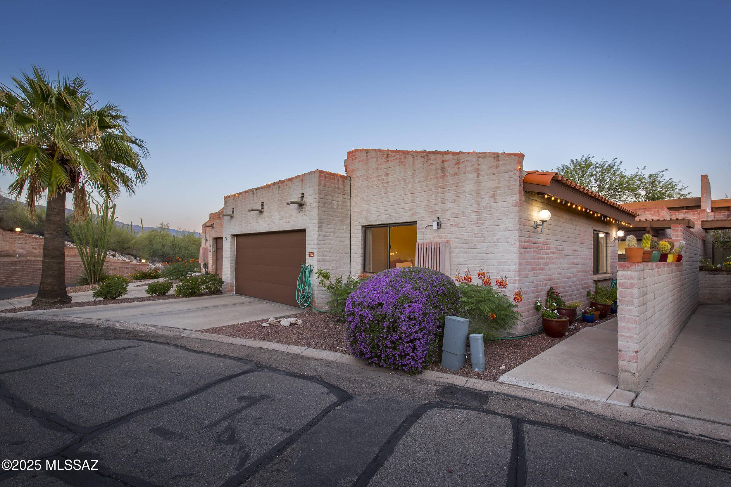 2000 E Campbell Terrace, Tucson, AZ 85718