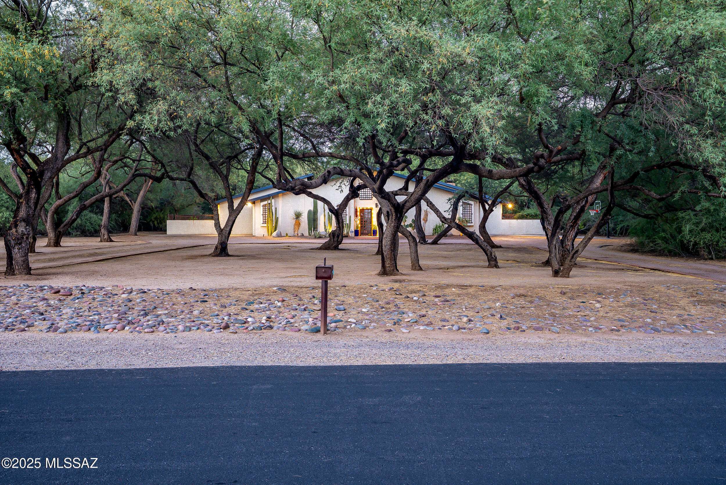 Tucson, AZ 85749,2042 N Soldier Trail