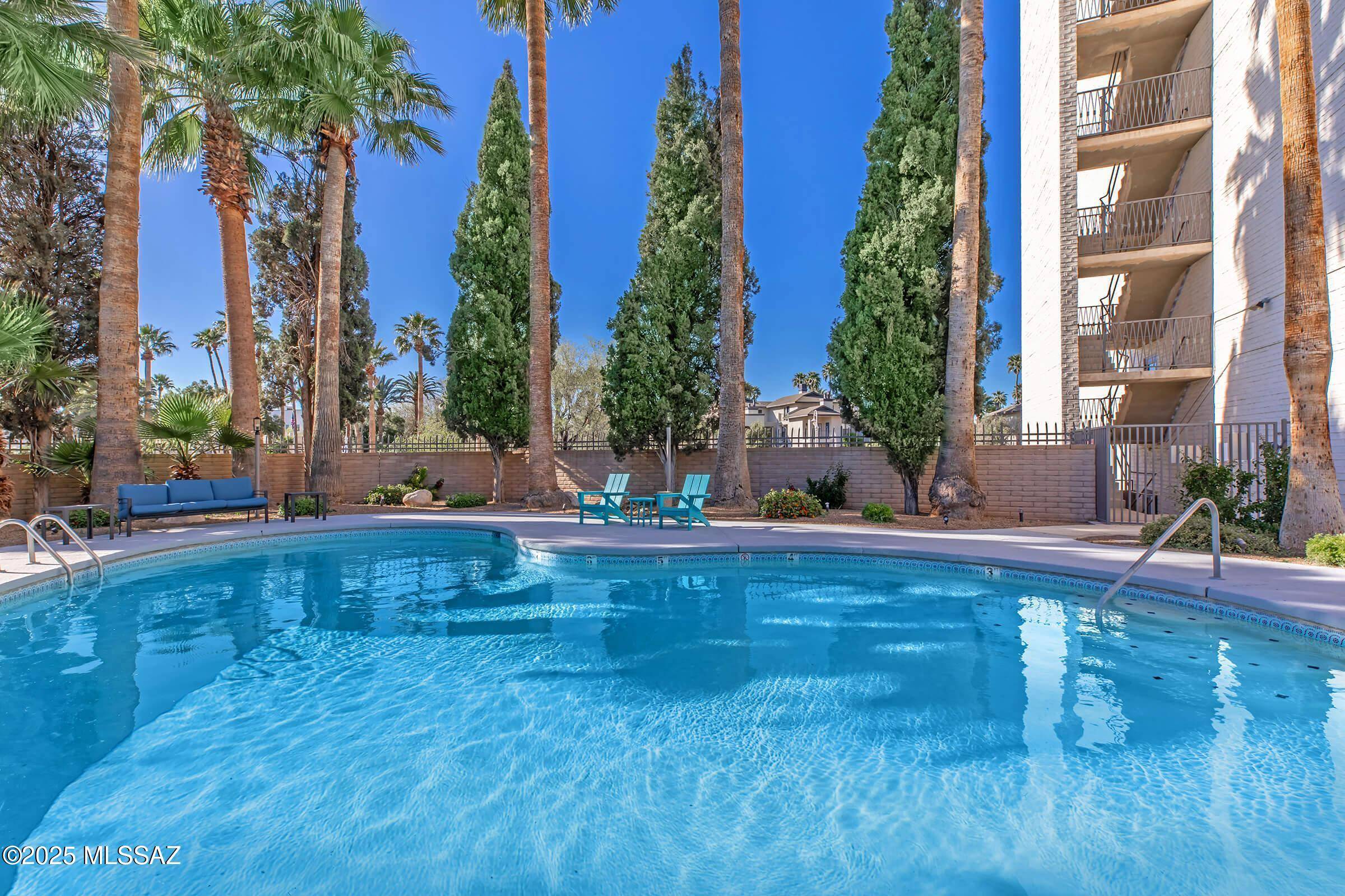 425 W Paseo Redondo 3J, Tucson, AZ 85701