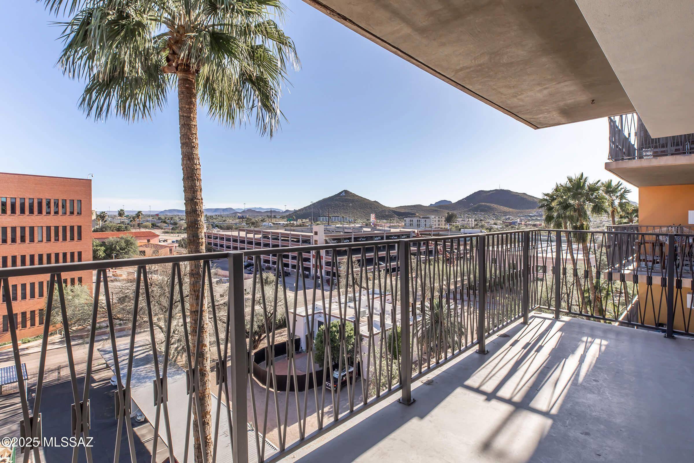 425 W Paseo Redondo 3J, Tucson, AZ 85701