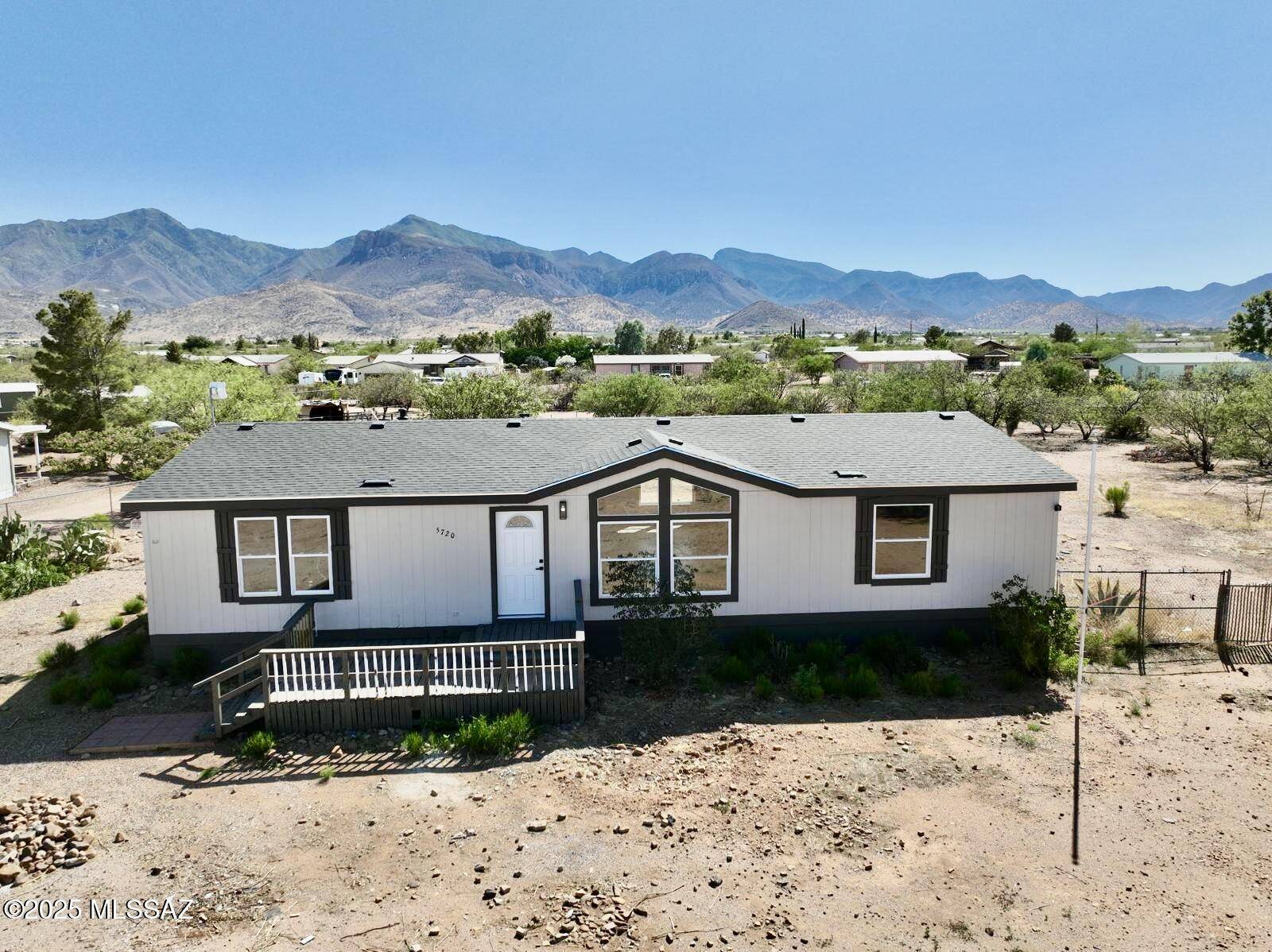5720 S White Oak Lane, Hereford, AZ 85615