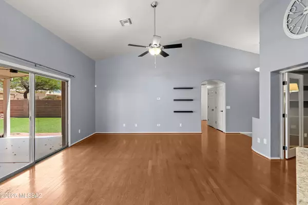 Tucson, AZ 85742,9516 N Crestone Drive