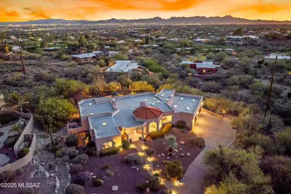 6265 N Jochums Drive, Tucson, AZ 85718