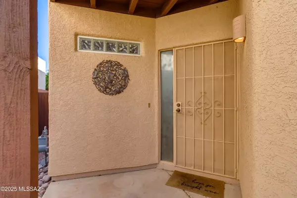 Tucson, AZ 85712,4352 E Haven Lane