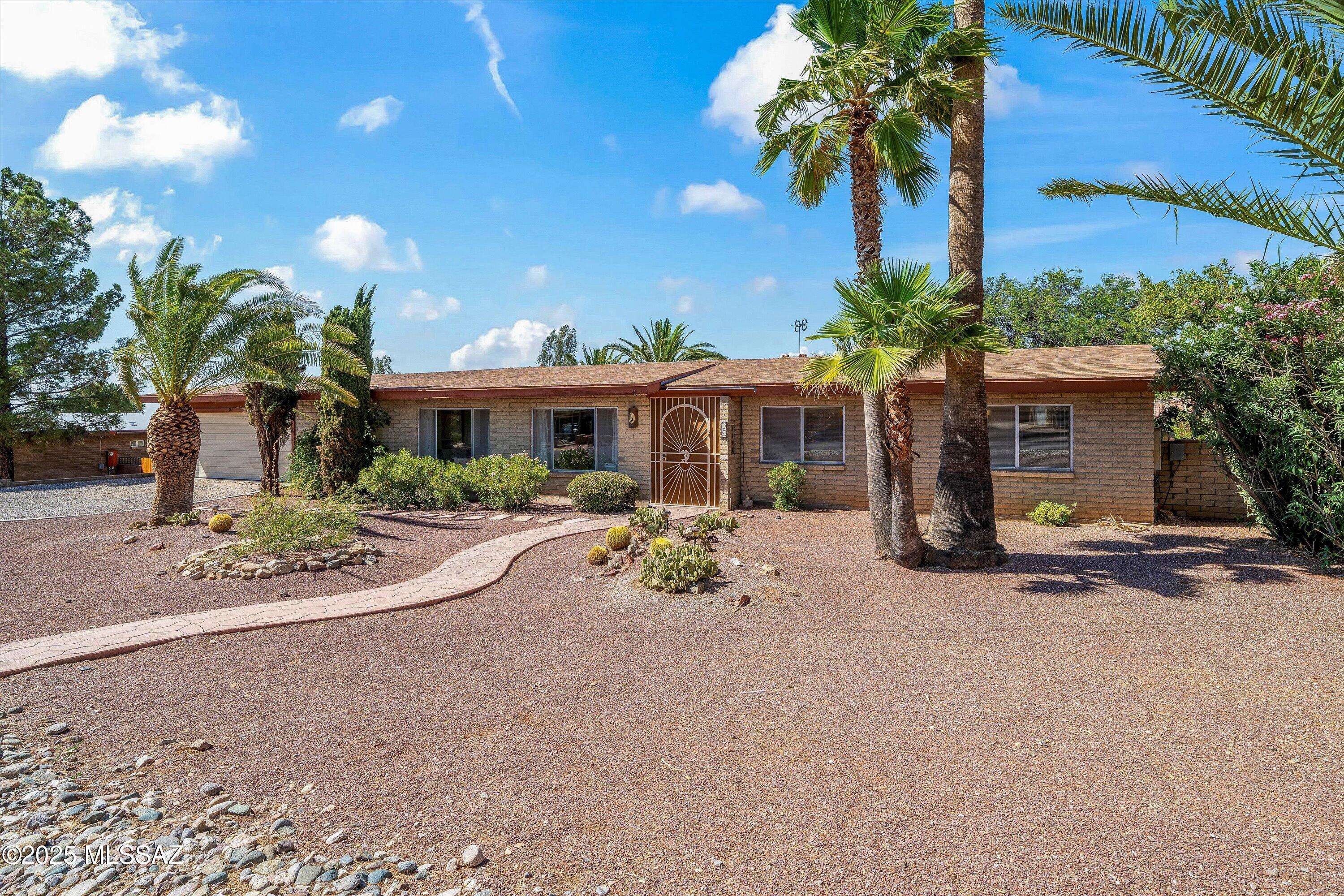 261 S Atlanta Drive, Corona De Tucson, AZ 85641